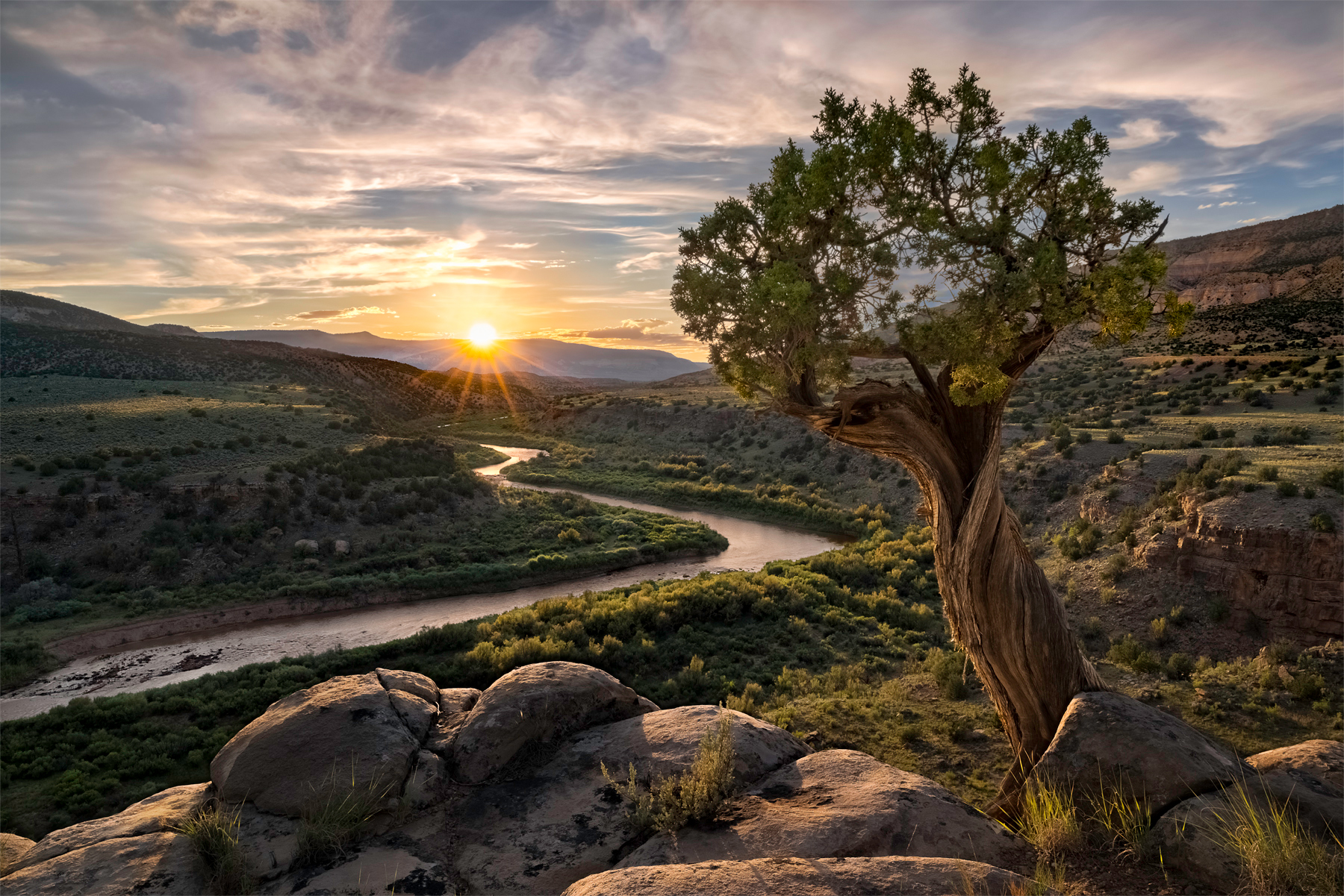 Land of Enchantment, Land of Tradition: Exploring New Mexico's Indian Reservations